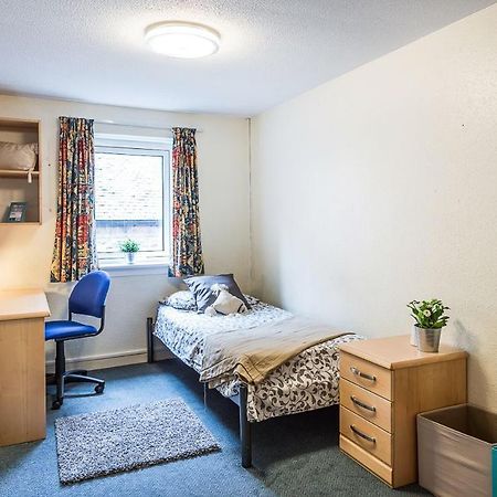Joivy Budget 4,5 And 6 Bed Private Flats, In Historic Old Town (Adults Only) EDI Exteriér fotografie