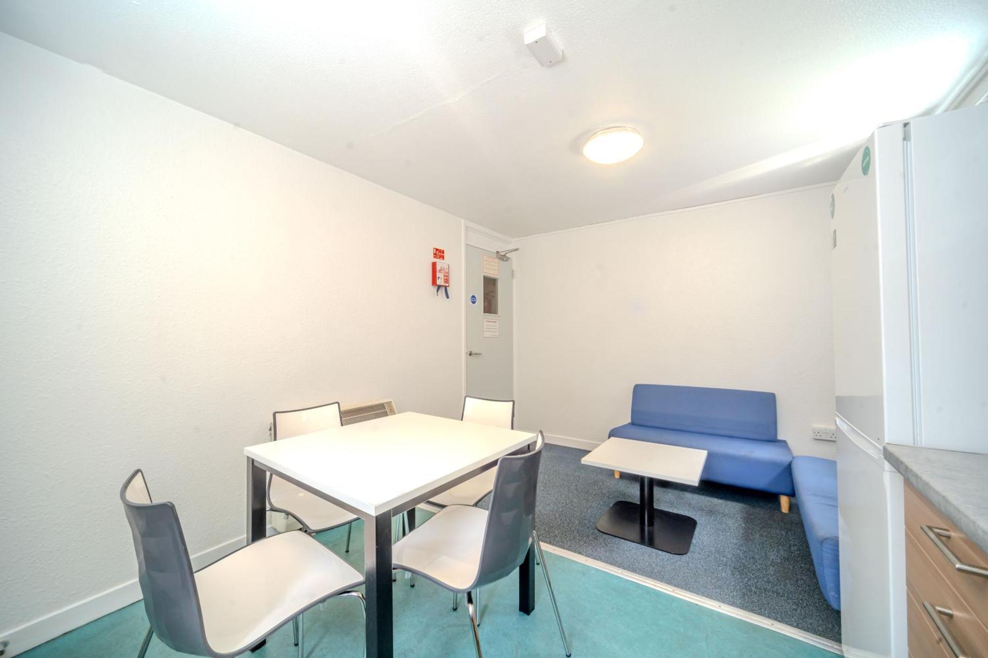 Joivy Budget 4,5 And 6 Bed Private Flats, In Historic Old Town (Adults Only) EDI Exteriér fotografie